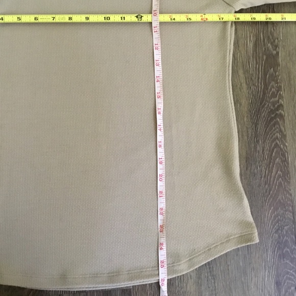 Tracksmith Merino Wool Blend Fells Turtleneck - Picture 6 of 6